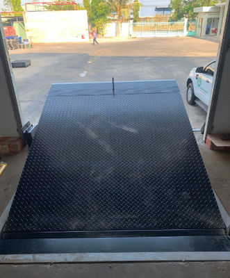comprare Piattaforma di carico idraulica a bassa manutenzione Dock Leveler Rimozione rifiuti ISO 9001 online manufacture