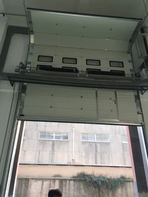 comprare Porta di garage industriale a sezione con disegno anti pizzico spessore 40 mm e motore AC 220-240V online manufacture