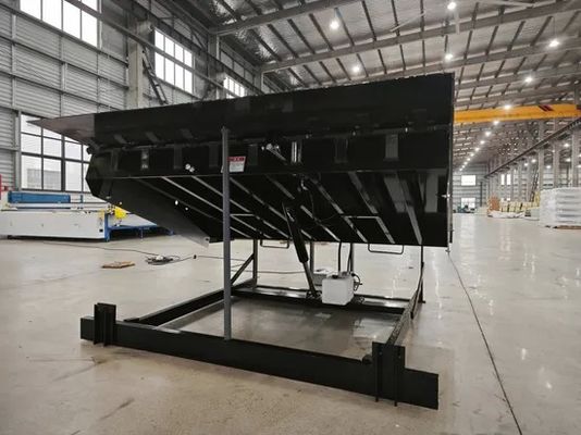 comprare Hydraulic Dock Leveler with Dynamic Load 6.8 Tons Static Load 12.6 Tons and 0.75kw 380V 50Hz Motor online manufacture