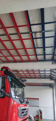 Porte sezionali industriali in alluminio trasparente per sale espositive di protezione antincendio