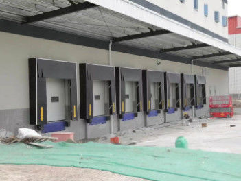 Rampa di sollevamento per la logistica e lo stoccaggio