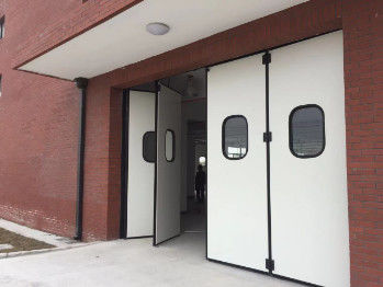 0.8mm Spessore di piastra di acciaio a colori industriali porta pieghevole scorrevole per cantieri navali aeroporti