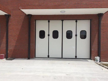 0.8mm Spessore di piastra di acciaio a colori industriali porta pieghevole scorrevole per cantieri navali aeroporti