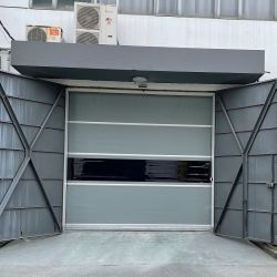 Porta ad alta velocità in PVC prestazioni affidabili per magazzini affollati con apertura automatica
