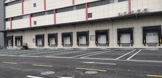 Portone isolante per magazzini industriali