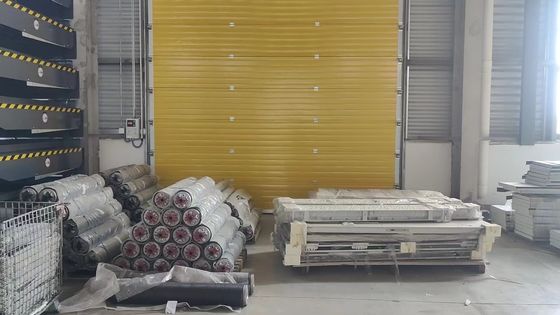 Customized RAL9002 Porte di garage sezionali con casella di controllo dell'interfaccia macchina umana